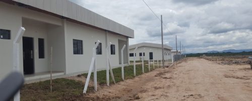 CONSTRUCCIÓN DE VESTUARIO, OFICINAS ADMINISTRATIVAS, VIVIENDAS PARA PERSONALES, COMEDOR Y CASETA DE GUARDIA